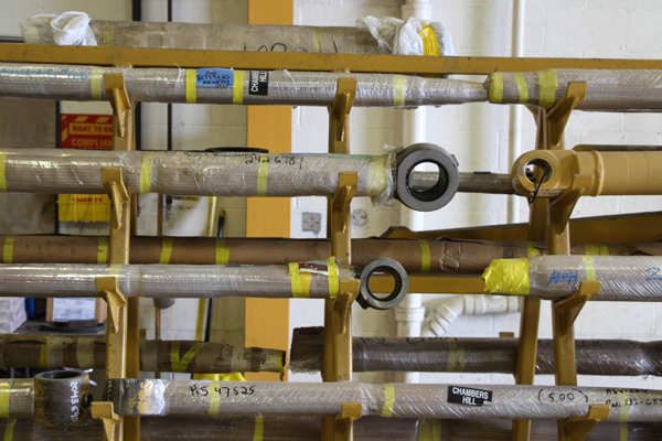 Shelf of hydraluic cylinders